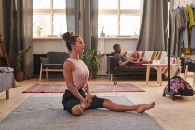 Как накачать руки в домашних условиях без тренажёров, упражнения для мужчин и девушек