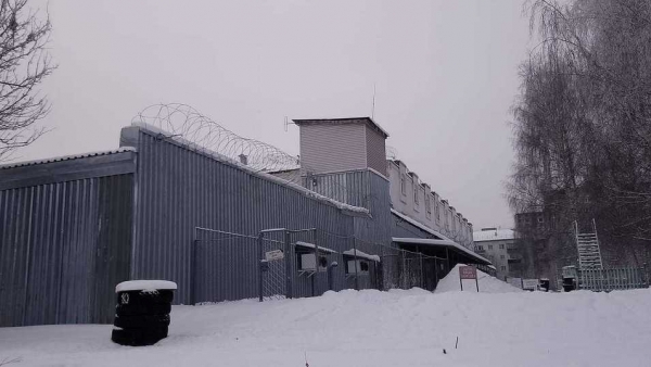 Ужасы кировских СИЗО: несколько дней собирали мочу, чтобы облить заключенного