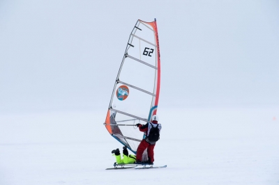 Виндсёрфинг на Финском заливе зимой, как кататься, какое снаряжение необходимо