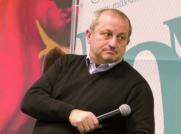 kedmi-rossija-s-pomoshhju-cirkona-mozhet-potopit-avianoscy-i-unichtozhit-pribrezhnye-goroda-ssha-9508928