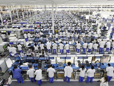 krupnejshij-proizvoditel-elektroniki-pomozhet-sozdavat-novye-modeli-peugeot-i-opel-09e3833