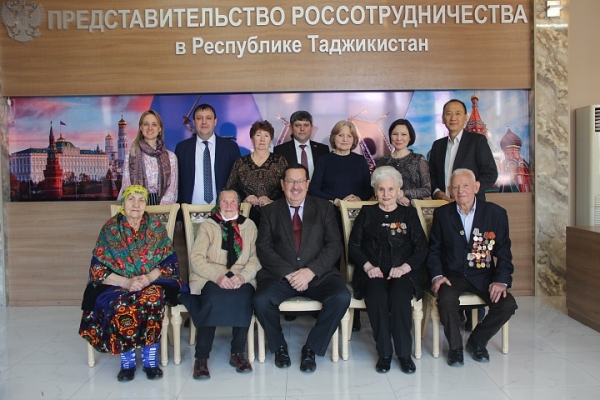 8ec3b530196a7c588f4f1a3fcc9fb2ee