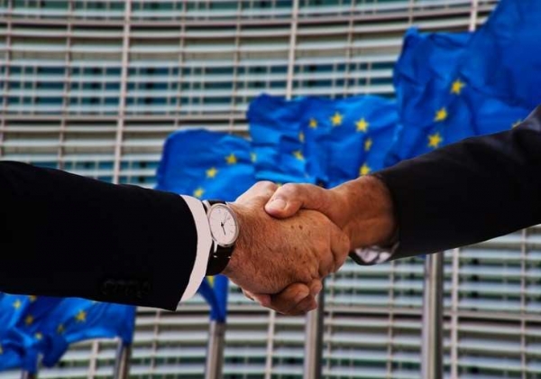 politolog-rar-vstrecha-putina-i-sholca-pomozhet-stabilizirovat-situaciju-v-evrope-8748c38