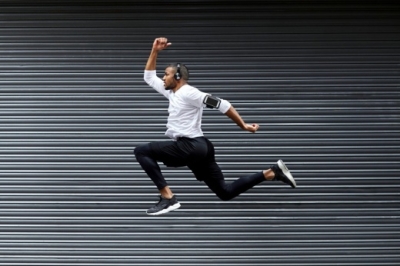 Функциональные современные ткани и материалы для спорта, для спортивной одежды