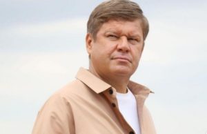 Губерниев назвал Павлюченко «слабым» и «никчемным» человеком после звонка в шоу «Ну так нельзя»