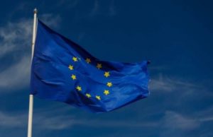 Евросоюз запретил гражданам России въезд с личными смартфонами и автомобилями