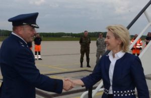 Фон дер Ляйен назвала Россию виновницей атомной бомбардировки Хиросимы