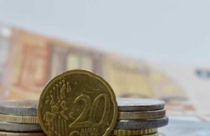 Инфляция в России в годовом выражении ускорилась
