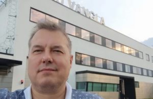 Лидеру движения KOOS/ Вместе Айво Петерсону и двум его соратникам предъявили обвинение в госизмене
