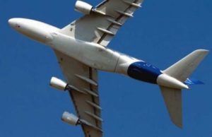 В США госпитализированы 8 человек из попавшего в зону турбулентности самолета