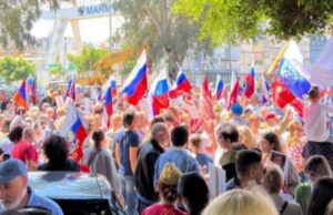 Председатель регионального КСОРС Светлана Сафа презентовала книгу про Бессмертный полк в Ливане