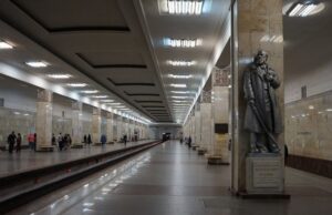 Стало известно, какая станция метро была построена для экстренной эвакуации главнокомандующего