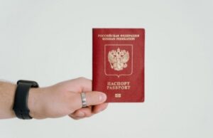 Турэксперт Мкртчян подсчитал, что россияне теряют сотни тысяч рублей из-за ошибок в загранпаспортах