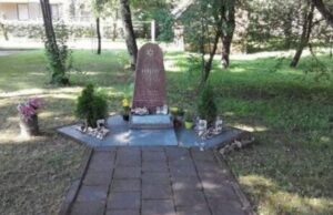Вандалы снесли памятник жертвам геноцида евреев в литовском Друскининкай