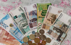Росстат: Уровень бедности в России по итогам 2023 года составил 9,3%