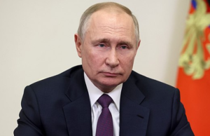 Владимир Путин не стал игнорировать церемонию прощания с Александром Ширвиндтом