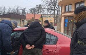 Силовики СБУ провели обыски у правозащитников УПЦ и журналистов из СПЖ
