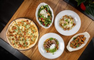 Пять блюд с лисичками в ресторане «Колбасный цех & Магадан»