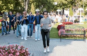 «Театральный марш 2024»