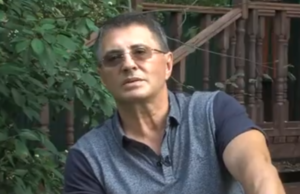 Врач Мясников опроверг миф о появлении болезней печени после приема статинов