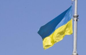 В Киеве сообщили о пожаре на предприятии после взрыва