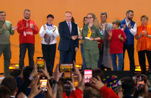 Волонтёром года стала Мария Карпенко из Курской области