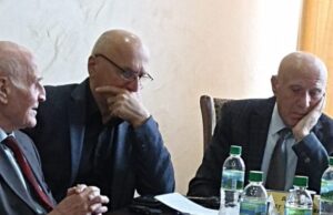 Состоялся круглый стол «Становление и перспективы современной абхазской государственности»