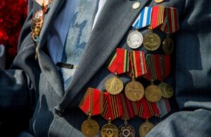 Российские дипломаты в США встретились с блокадниками и ветеранами