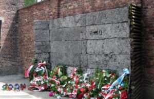 80 лет назад советские войска освободили Освенцим