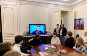 Телемост Санкт-Петербург — Париж посвятили Дню снятия блокады Ленинграда