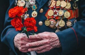 Российские дипломаты поздравили блокадников и фронтовиков за рубежом с годовщиной освобождения Ленинграда