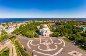 Топ-5 легендарных локаций в России, где проходили исторические события