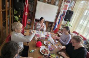 Мастер-класс по изготовлению куклы-оберега прошёл в Стамбуле