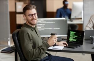 5 профессиональных навыков, которые сейчас особенно ценятся, на кого учиться, чтобы много зарабатывать
