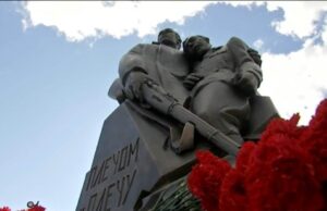 Президент Словакии призвал помнить о воинах-освободителях