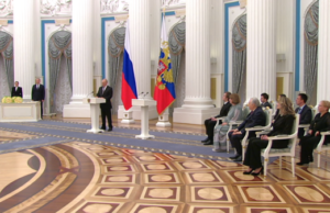 Президент вручил премии молодым деятелям культуры и за произведения для детей