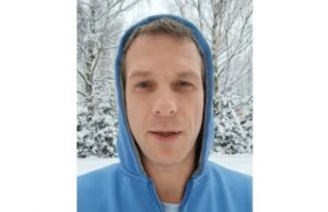 Блогер Матаев, отбывший год в латвийской тюрьме по политическим мотивам, переехал в Минск