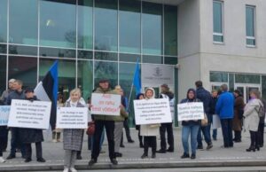 Суд по делу над эстонскими инакомыслящами Айво Петерсоном, Дмитрием Роотси и Андреем Андроновым перенесен
