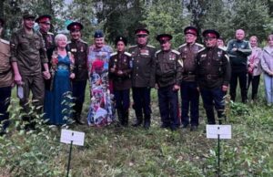 На Алтае высадили дерево в честь координаторов Международного Бессмертного Полка