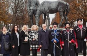 В Париже прошла торжественная церемония у памятника воинам Русского экспедиционного корпуса