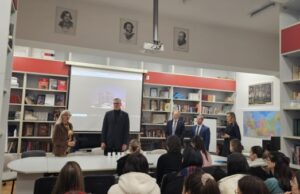 Студентам в Белграде рассказали об одной из самых больших библиотек в Европе