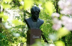 Китайский переводчик знакомит жителей КНР с творчеством Есенина