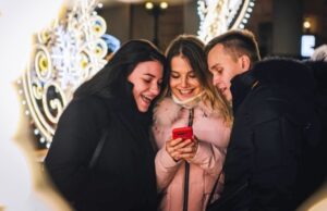 На Украине завели дело на девушек за исполнение песен на русском языке