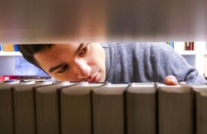 Молодых соотечественников приглашают присоединиться к «Книжному батлу»