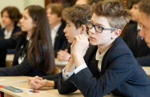 Частным школам на Украине хотят запретить преподавание на русском языке