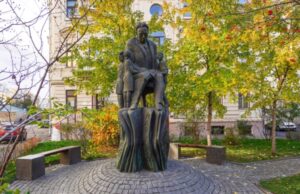 Творчество российских поэтов популяризируют в Африке