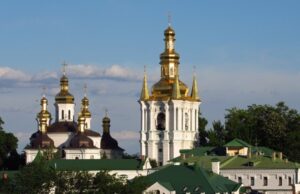 Власти Украины хотят передать раскольникам храмы Киево-Печерской лавры
