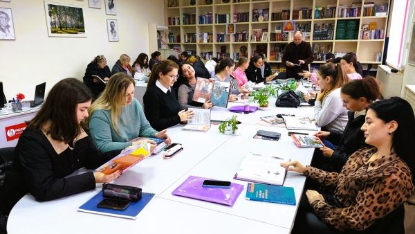 В Бельцком университете отметили 120-летие Агнии Барто