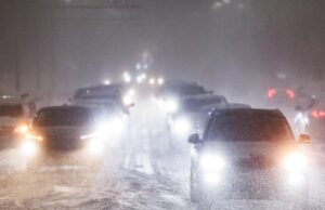 Дептранс дал советы водителям при движении в мощный снегопад