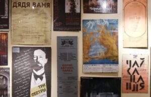 Индийский художник нарисовал портрет Чехова на книжной ярмарке в Калькутте